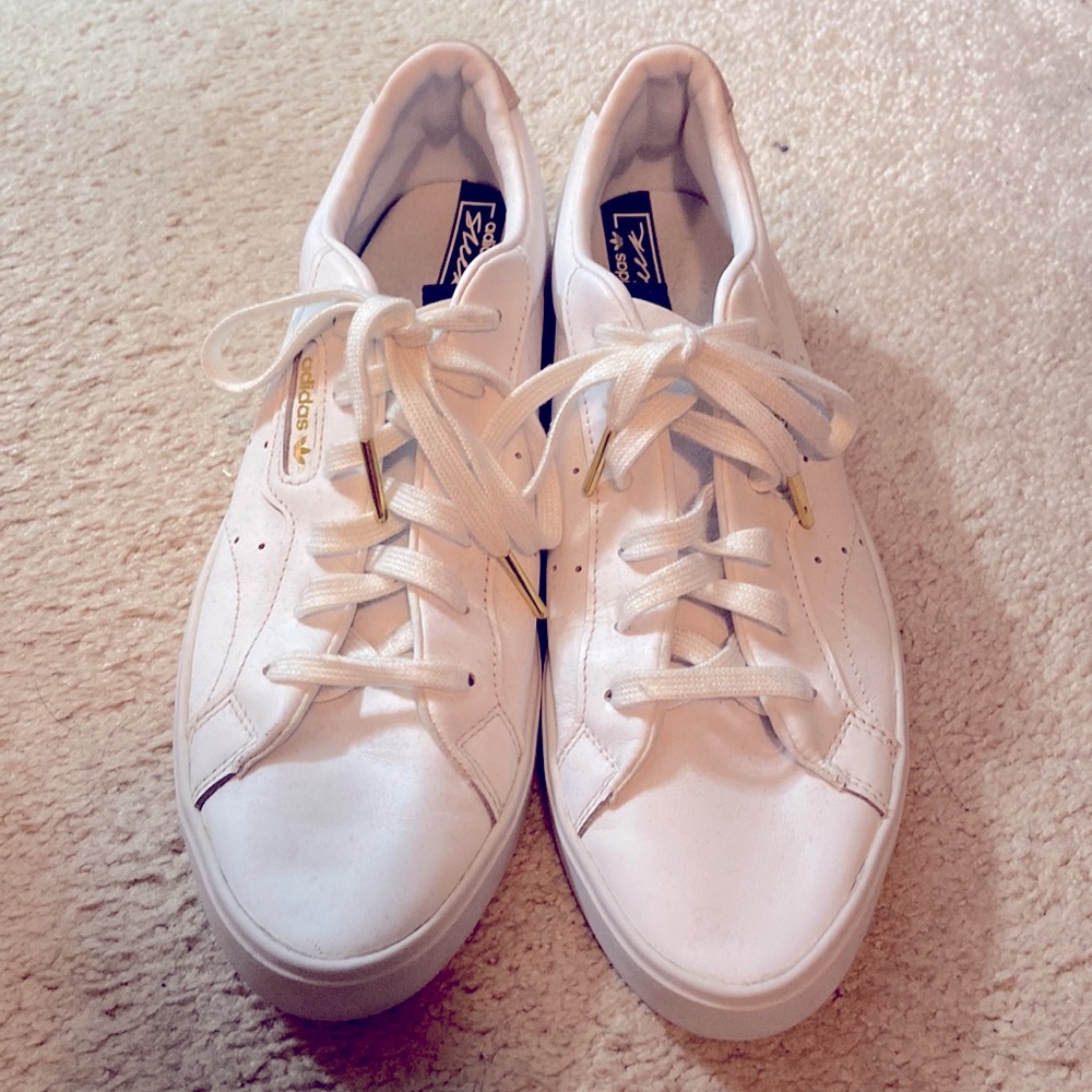 Women’s Adidas Sleek - size 10 - Immaculate condition!